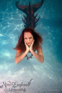 Underwater Mermaid Model Performer
